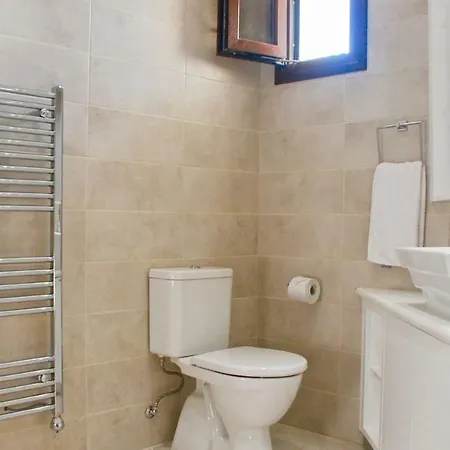 Διαμέρισμα 2 Bedroom Nestor With Beautiful Views, Aphrodite Hills Κούκλια