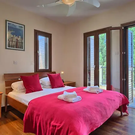 2 Bedroom Nestor With Beautiful Views, Aphrodite Hills * Κούκλια