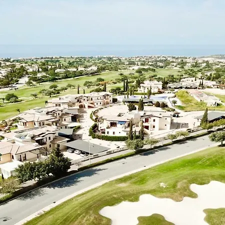 2 Bedroom Nestor With Beautiful Views, Aphrodite Hills * Kouklia