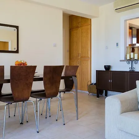 Appartement 2 Bedroom Nestor With Beautiful Views, Aphrodite Hills